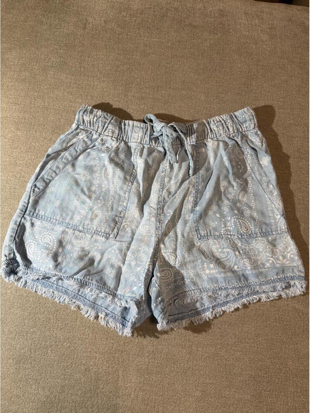 Thread & Supply chambray shorts size Small
